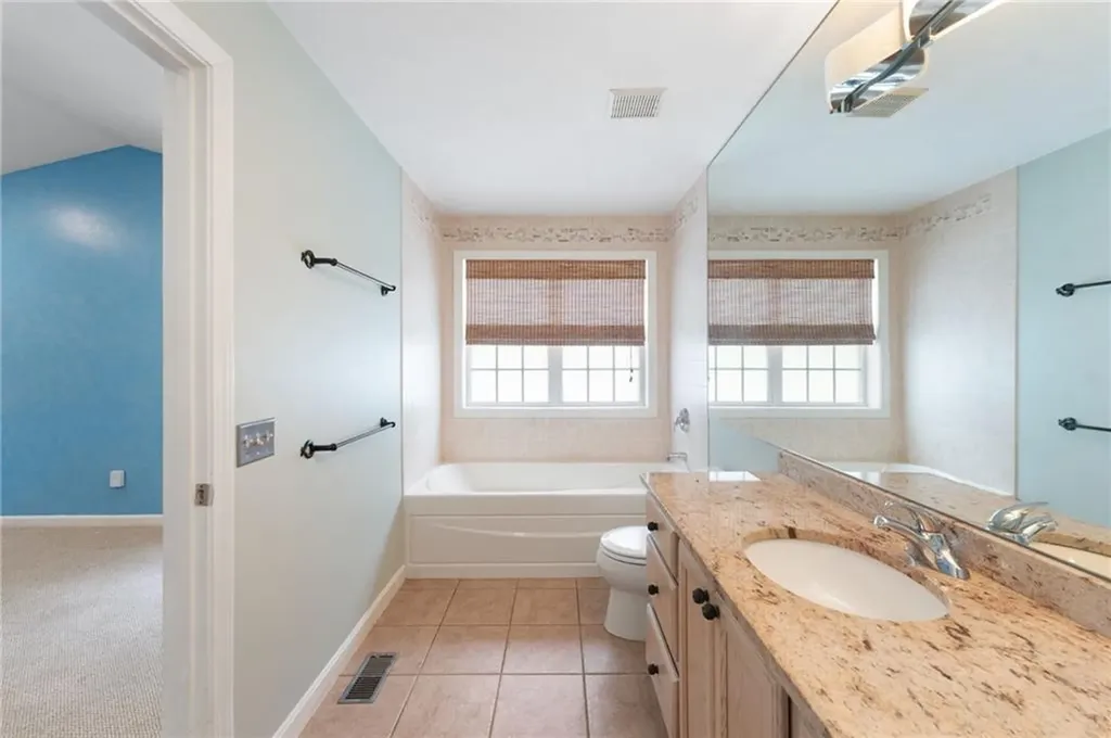 27 Alpine Way North Smithfield RI 02876