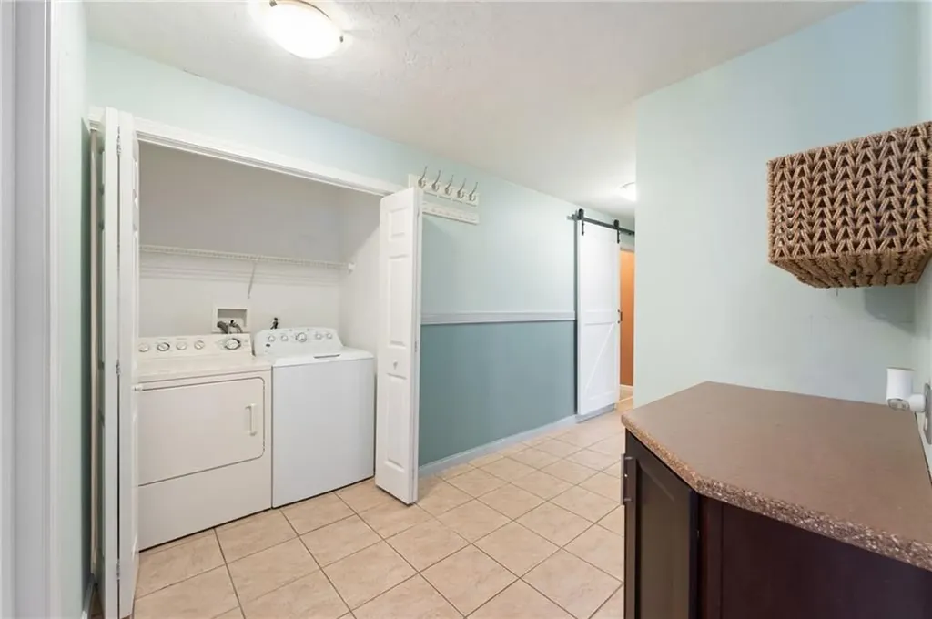 27 Alpine Way North Smithfield RI 02876
