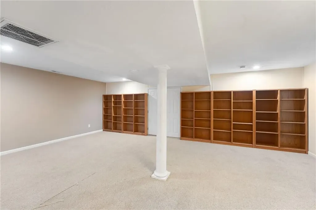 27 Alpine Way North Smithfield RI 02876