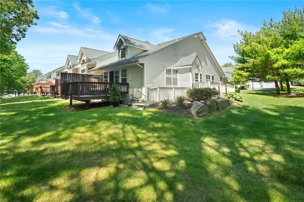 27 Alpine Way North Smithfield RI 02876