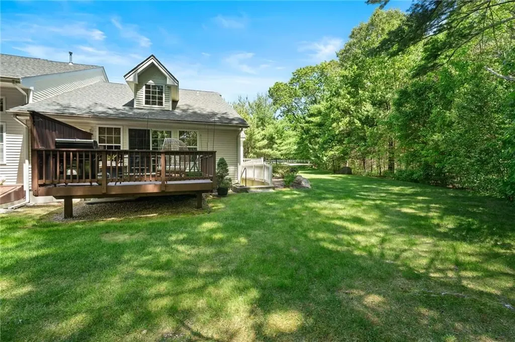 27 Alpine Way North Smithfield RI 02876