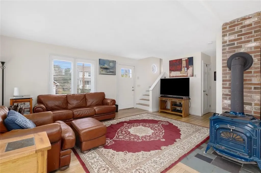 43 Mast Street Jamestown RI 02835