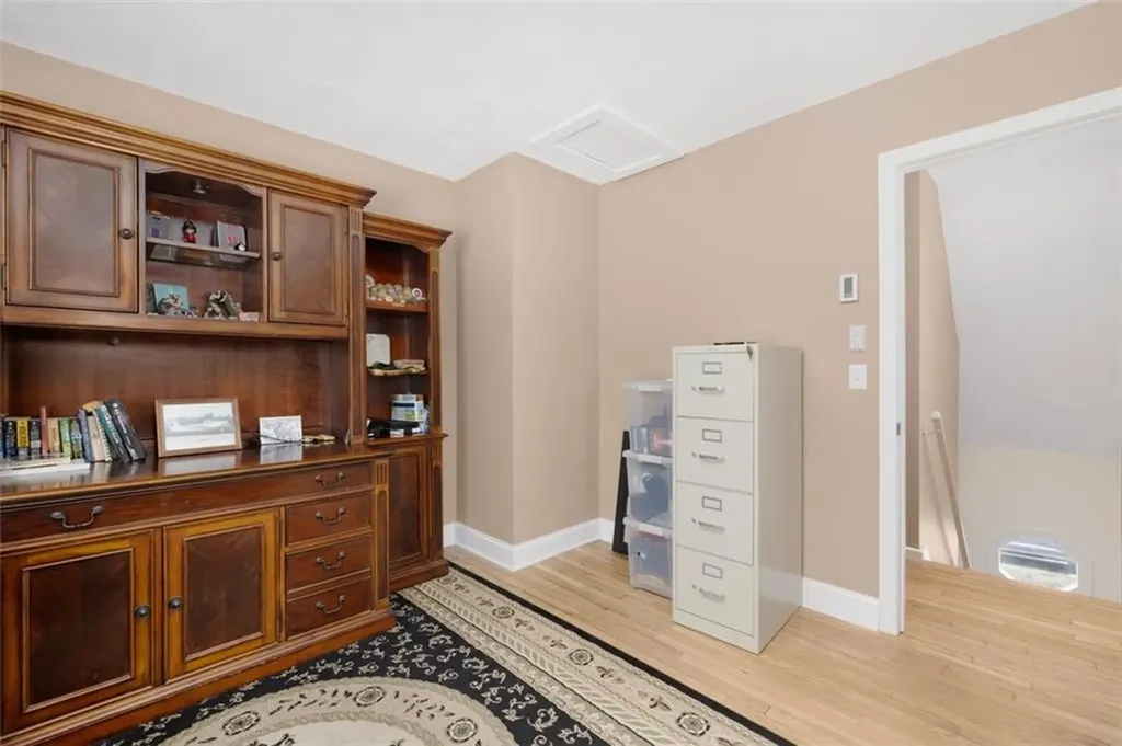 43 Mast Street Jamestown RI 02835