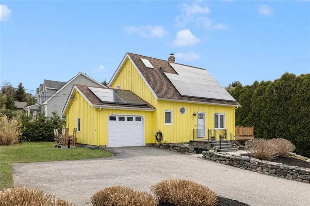 43 Mast Street Jamestown RI 02835