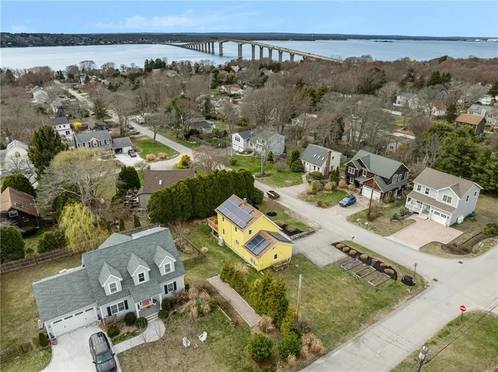 43 Mast Street Jamestown RI 02835