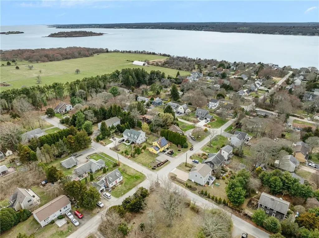 43 Mast Street Jamestown RI 02835