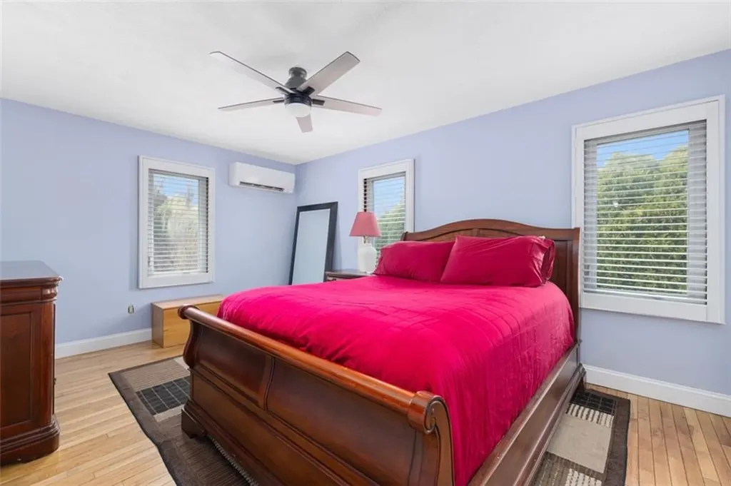43 Mast Street Jamestown RI 02835