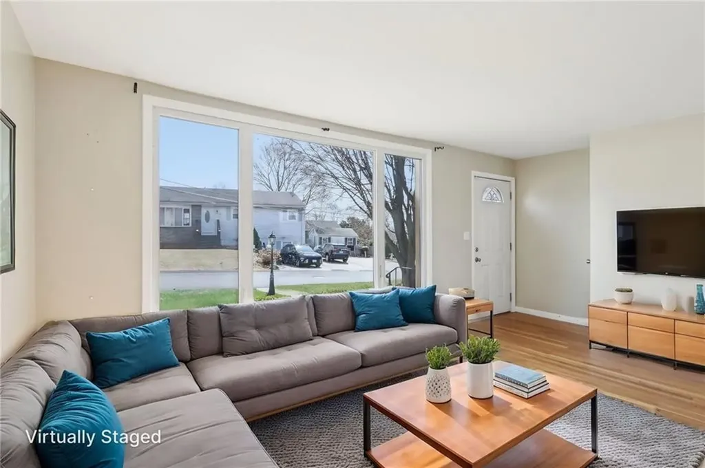 37 Pleasant View Drive North Providence RI 02904