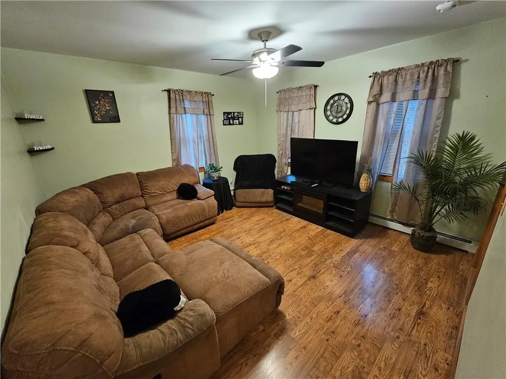 473 Fairview Avenue Coventry RI 02816