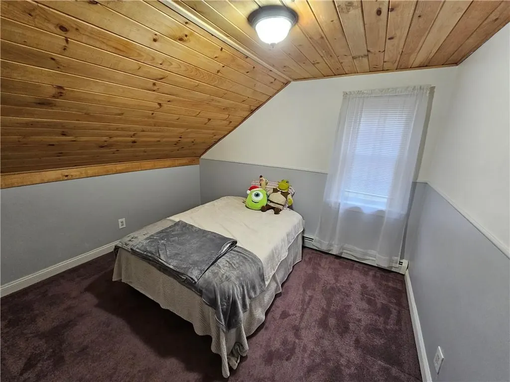 473 Fairview Avenue Coventry RI 02816