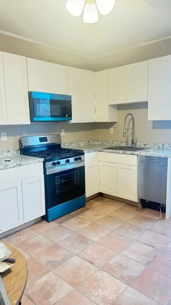 10 Verndale Avenue Providence RI 02905