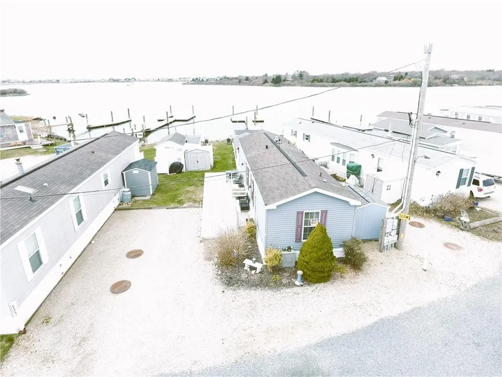 689 Succotash Road South Kingstown RI 02879