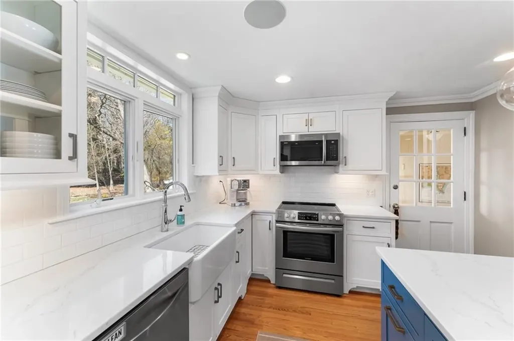 243 Gorton Lake Boulevard Warwick RI 02886
