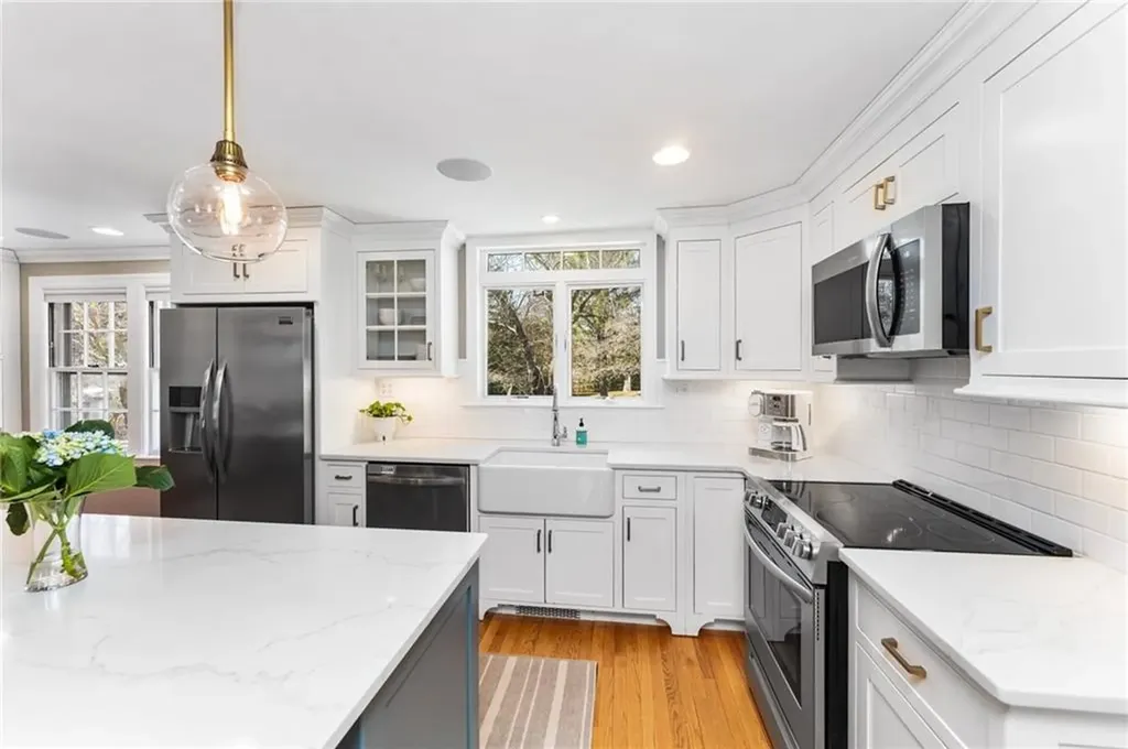 243 Gorton Lake Boulevard Warwick RI 02886