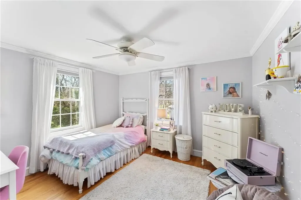 243 Gorton Lake Boulevard Warwick RI 02886