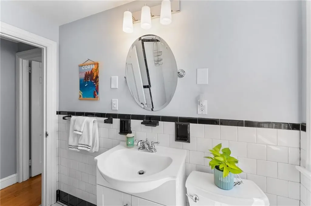 243 Gorton Lake Boulevard Warwick RI 02886