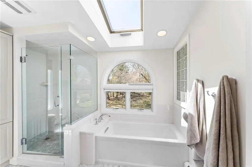 243 Gorton Lake Boulevard Warwick RI 02886