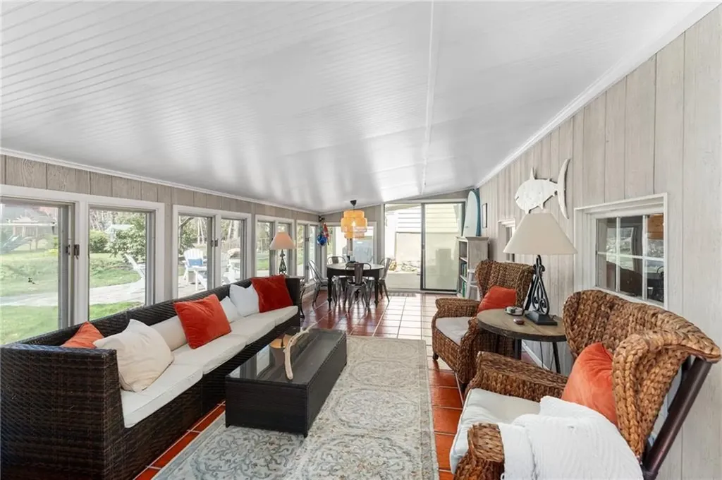 243 Gorton Lake Boulevard Warwick RI 02886