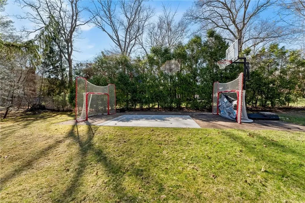 243 Gorton Lake Boulevard Warwick RI 02886
