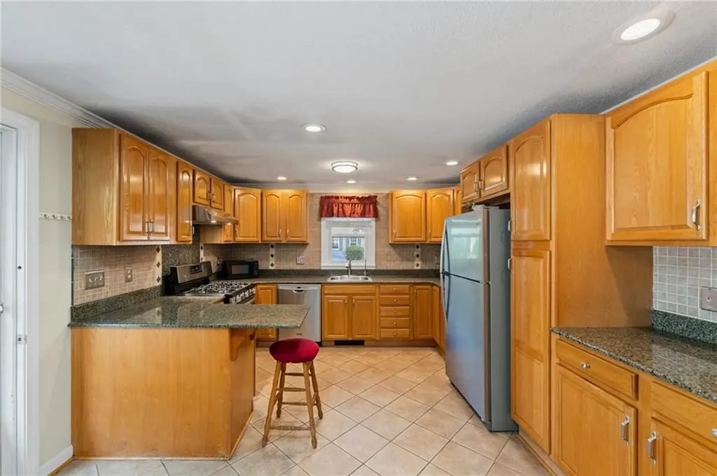 6 Keane Street Lincoln RI 02865