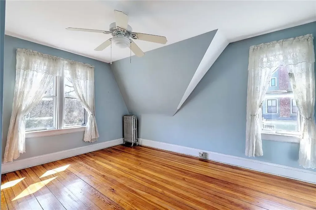 81 Arnold Avenue Cranston RI 02905