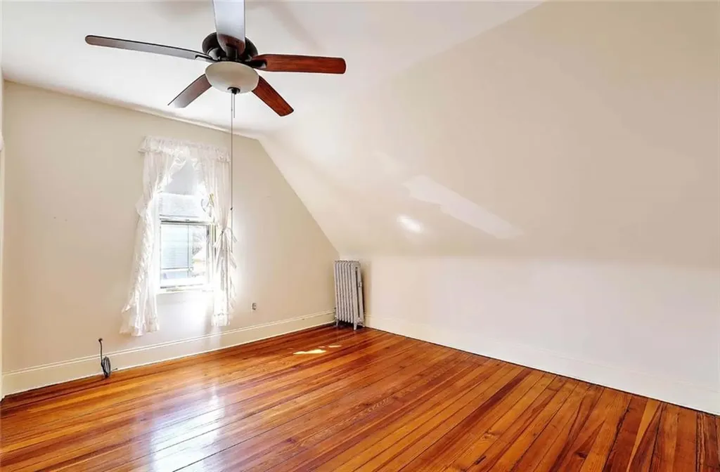 81 Arnold Avenue Cranston RI 02905