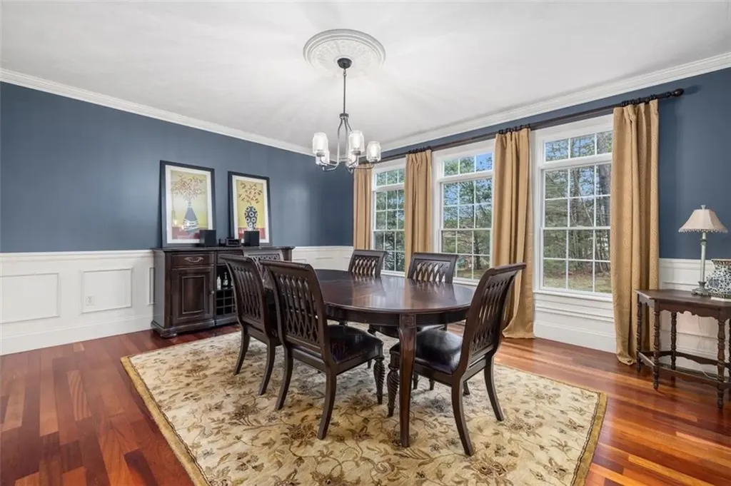 28 Jenna Way Cumberland RI 02864