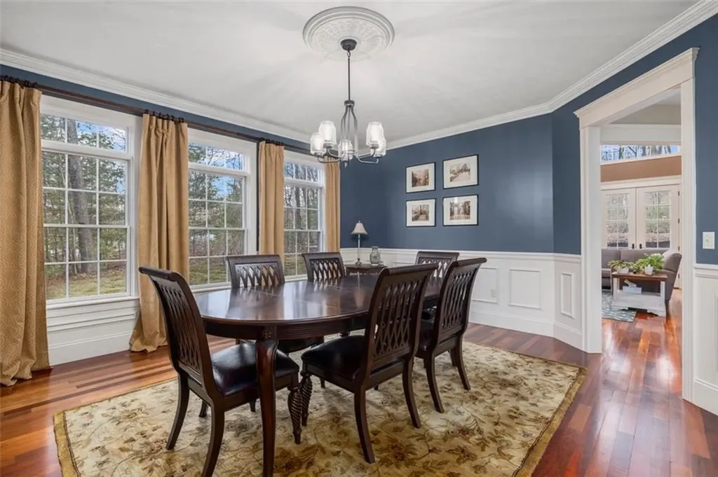 28 Jenna Way Cumberland RI 02864