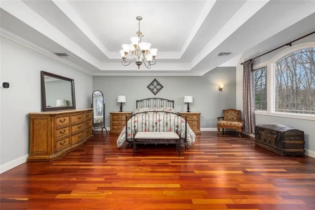 28 Jenna Way Cumberland RI 02864