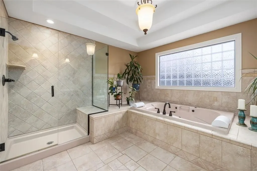 28 Jenna Way Cumberland RI 02864