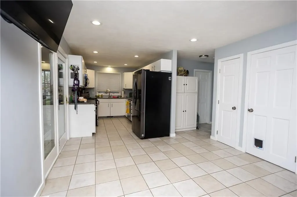 200 Bateman Avenue Cranston RI 02920