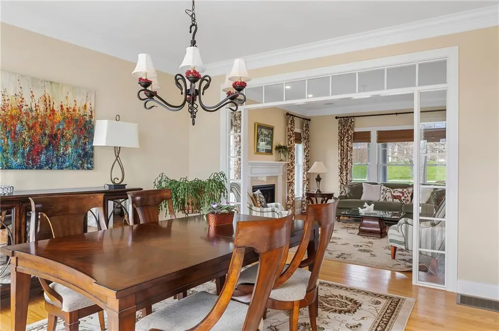 50 Elizabeth Lane Middletown RI 02842