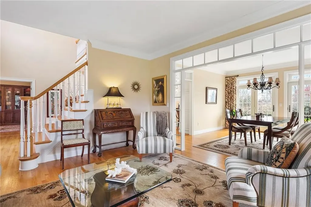 50 Elizabeth Lane Middletown RI 02842