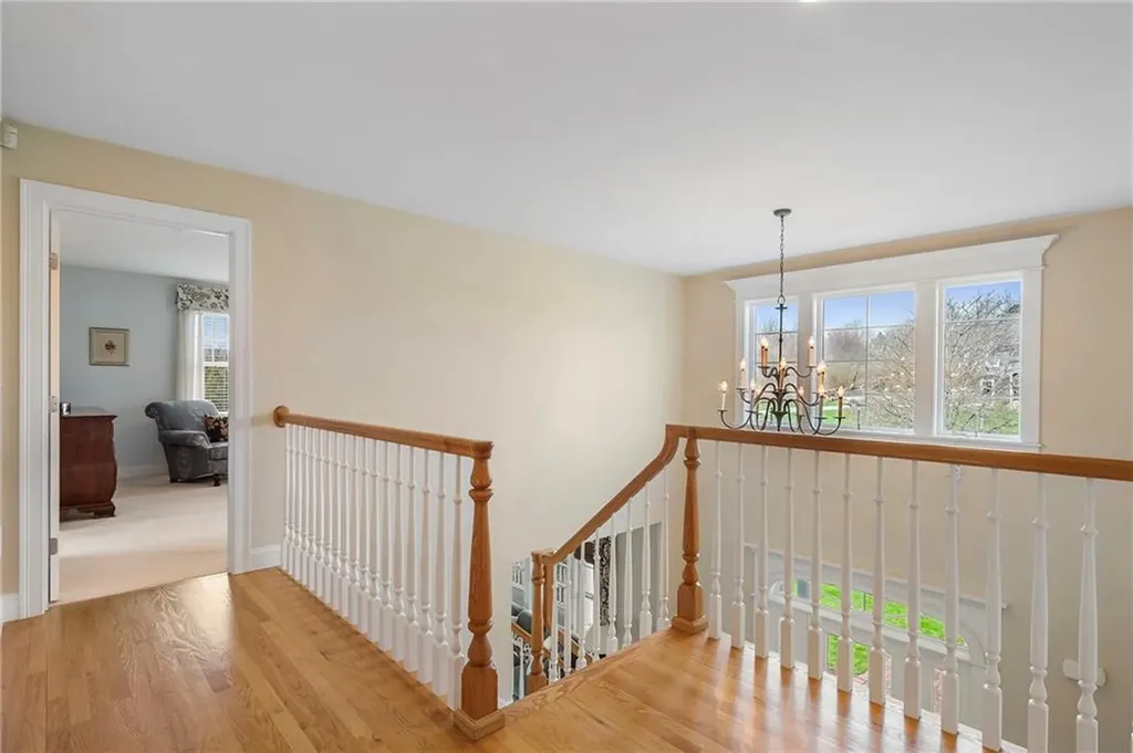 50 Elizabeth Lane Middletown RI 02842