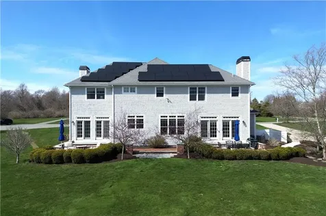 50 Elizabeth Lane Middletown RI 02842