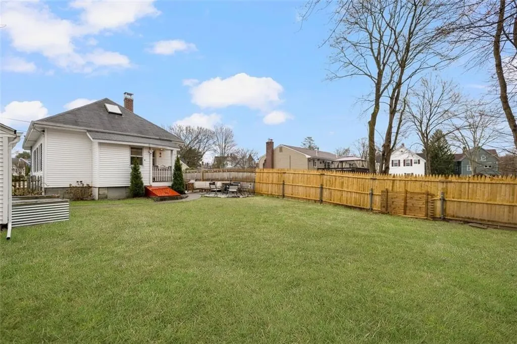 3 Tucker Lane Lincoln RI 02865