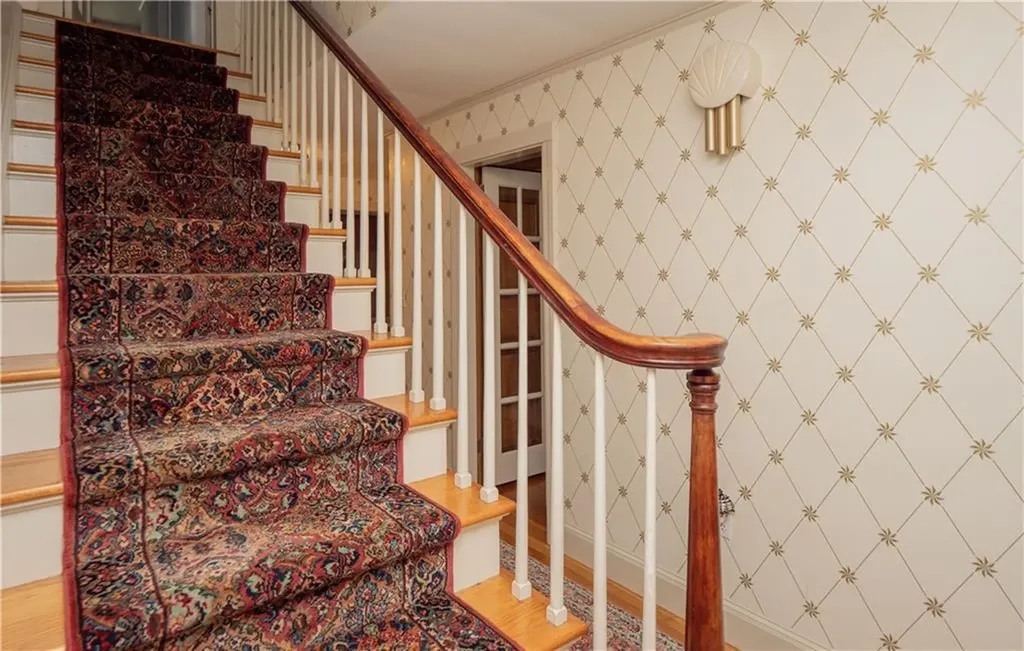 421 Gibbs Avenue Newport RI 02840