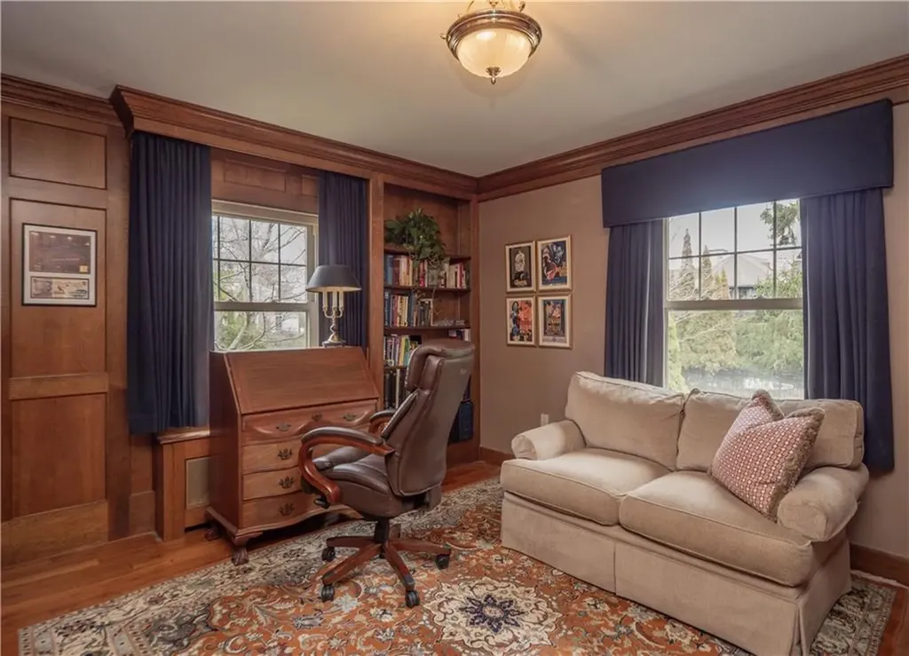 421 Gibbs Avenue Newport RI 02840