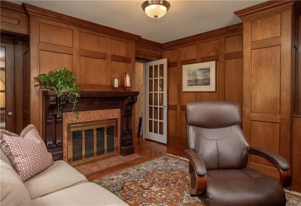 421 Gibbs Avenue Newport RI 02840