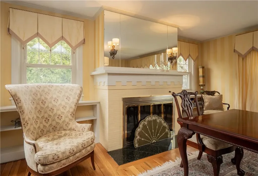 421 Gibbs Avenue Newport RI 02840