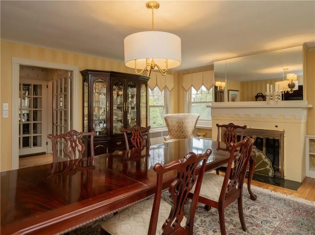 421 Gibbs Avenue Newport RI 02840