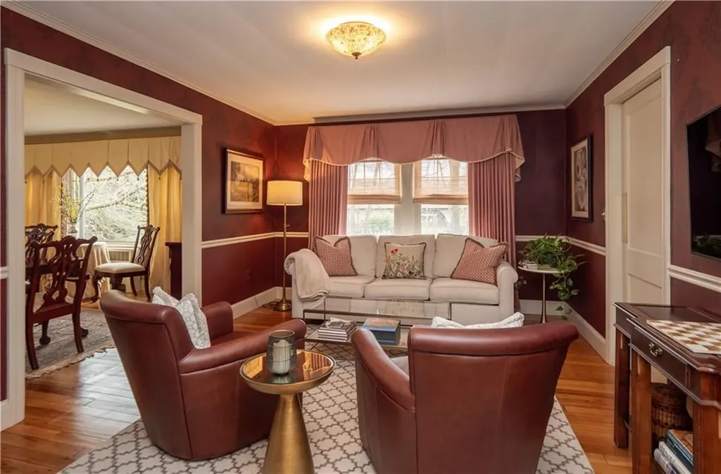 421 Gibbs Avenue Newport RI 02840