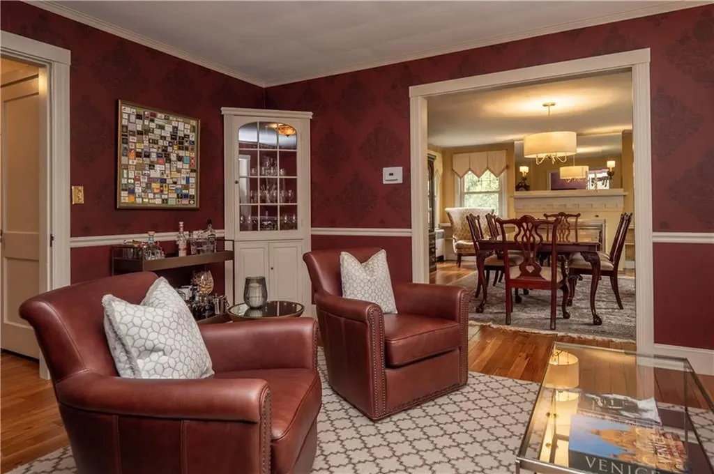 421 Gibbs Avenue Newport RI 02840