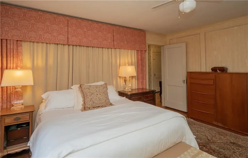 421 Gibbs Avenue Newport RI 02840