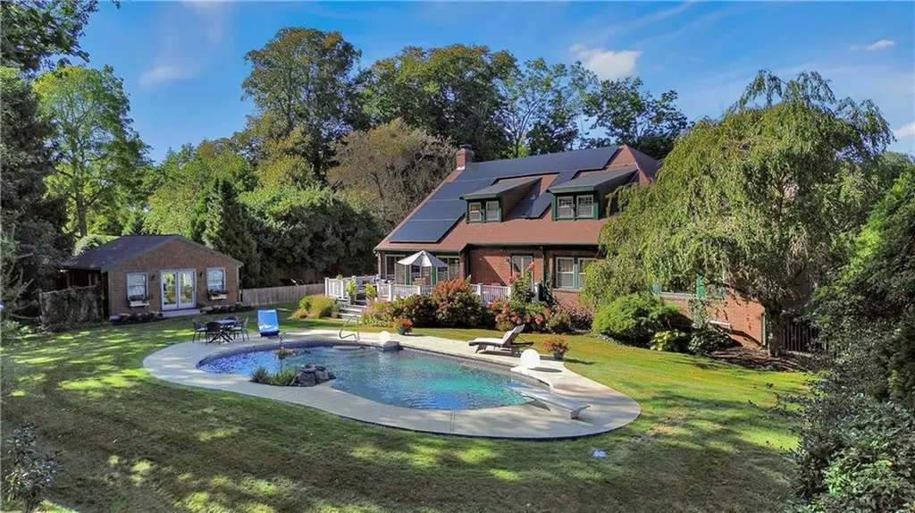 421 Gibbs Avenue Newport RI 02840
