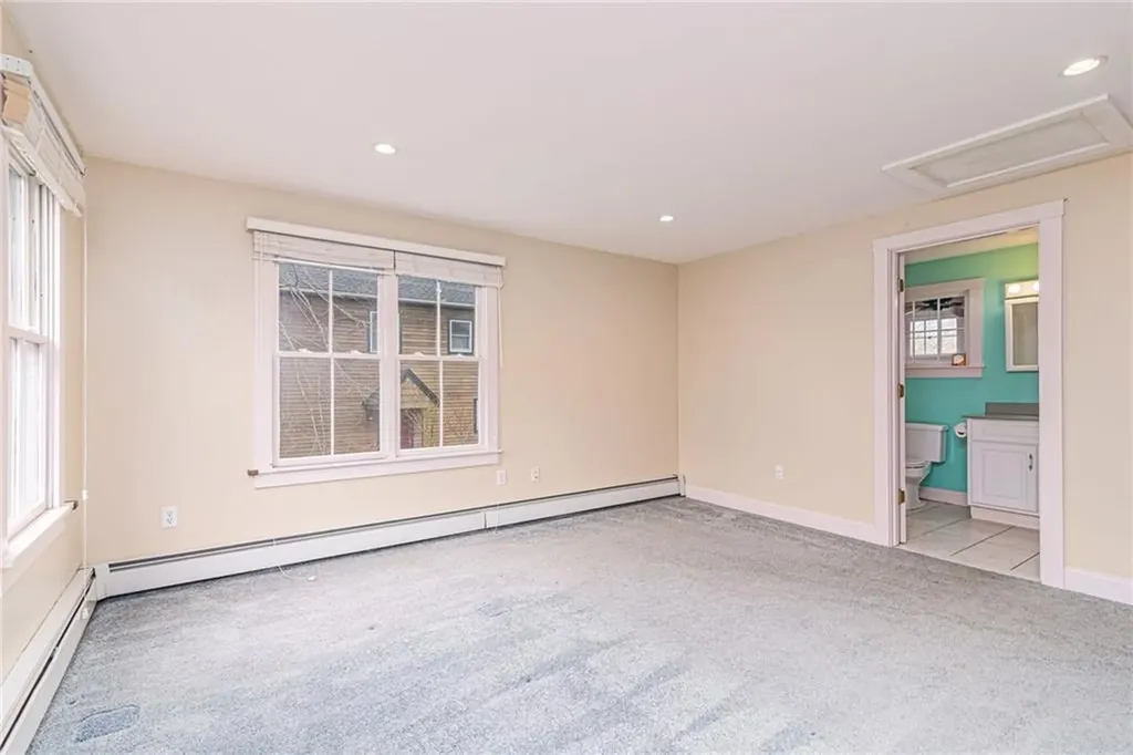 61 Howland Avenue Jamestown RI 02835