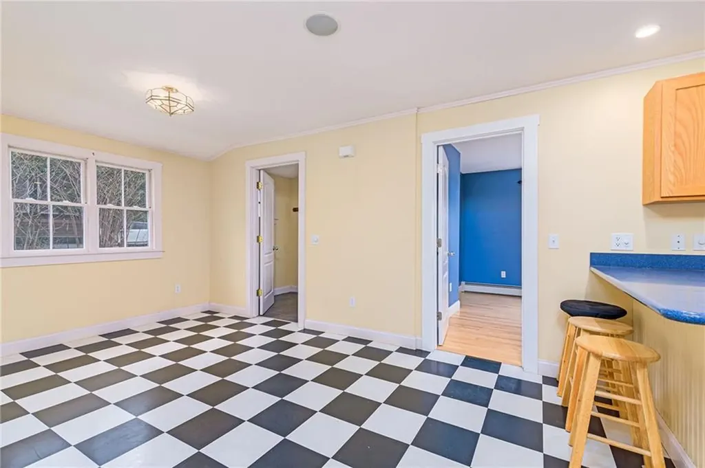 61 Howland Avenue Jamestown RI 02835