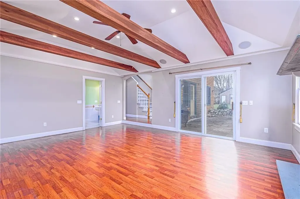 61 Howland Avenue Jamestown RI 02835