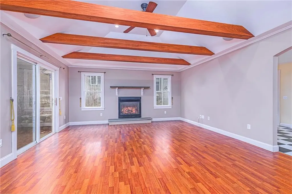 61 Howland Avenue Jamestown RI 02835