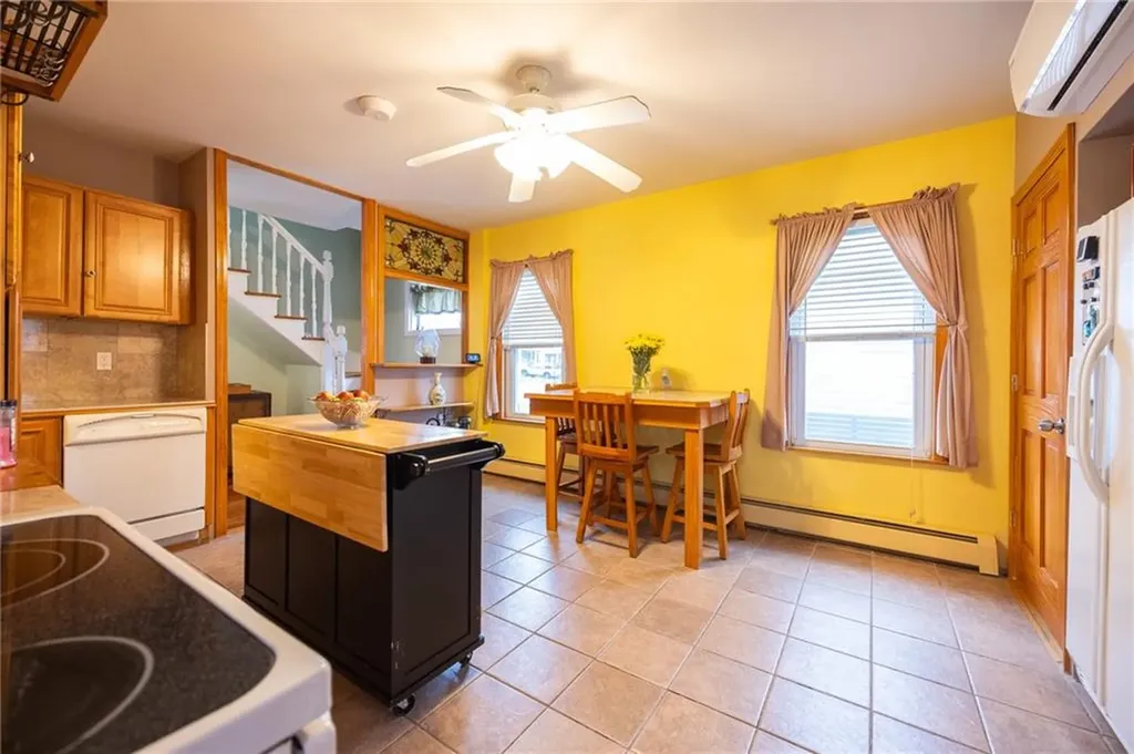 19 Oswald Street Pawtucket RI 02861